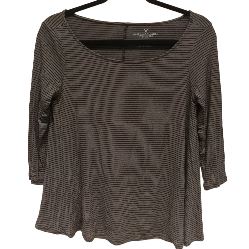 AMERICAN EAGLE Grey Black Striped 3/4 length t-shirt top XS AE